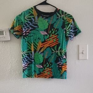 H&M Multicolor Leaf Print Tee